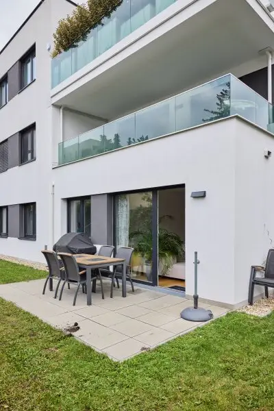 Sonnige 4 Zi Gartenwohnung in Ruhelage (S-Bahn Liesing Nähe) mit Garage