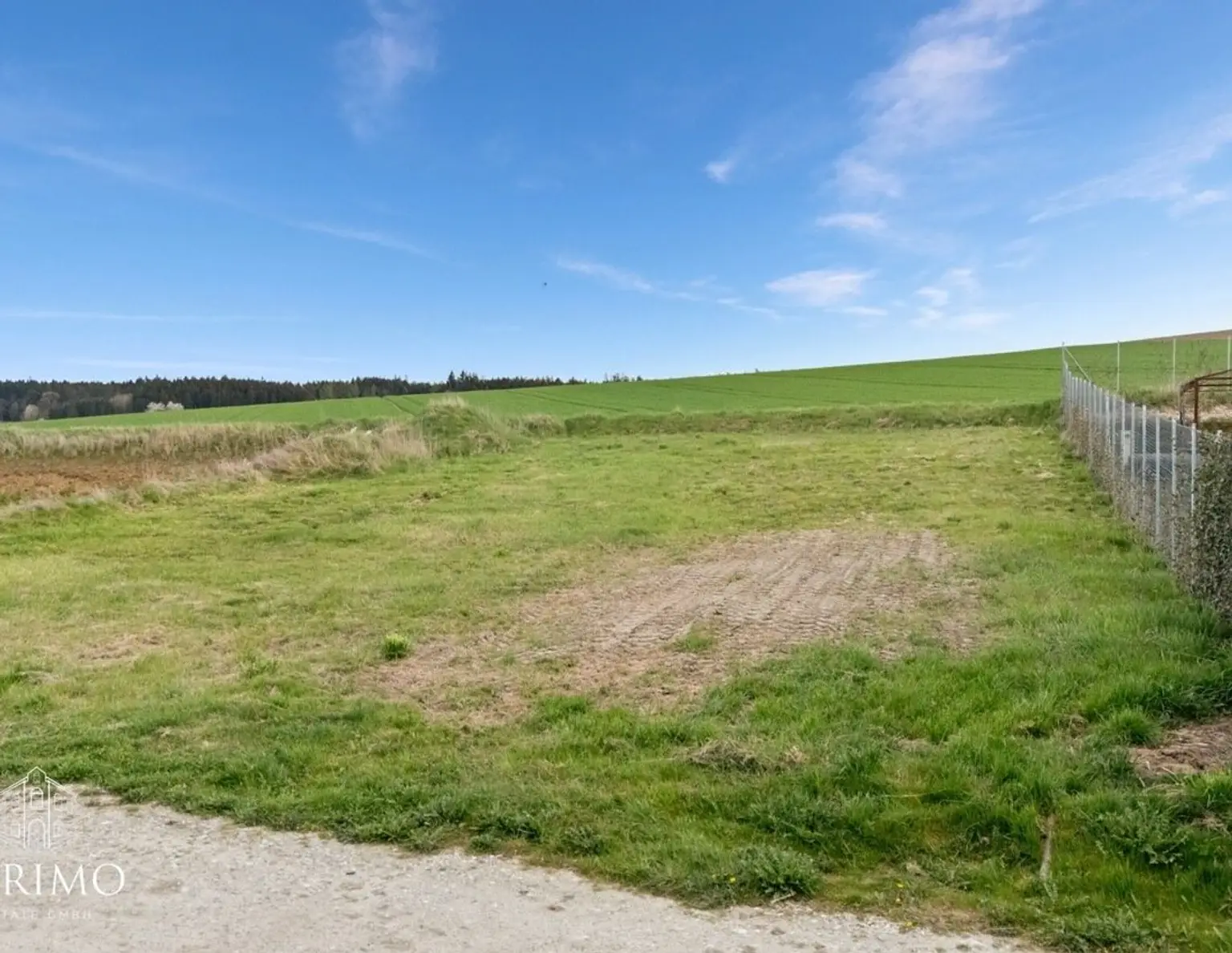 Traumhaftes unverbaubares Baugrundstück in Pennewang/Wiesham - 888m² für Ihr Eigenheim!