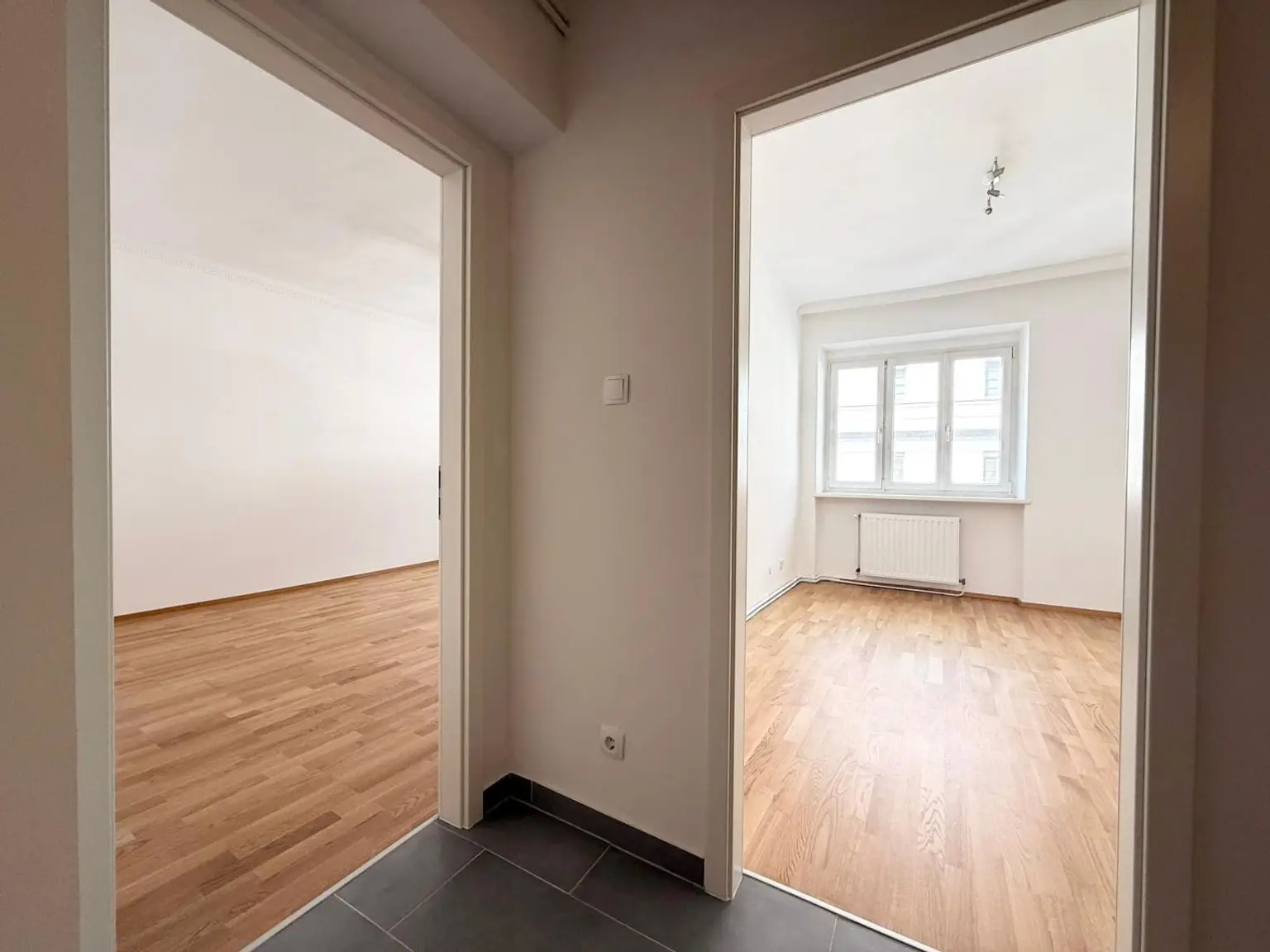 Erstbezug – Modern sanierte 2-Zimmer-Wohnung - Nähe U1