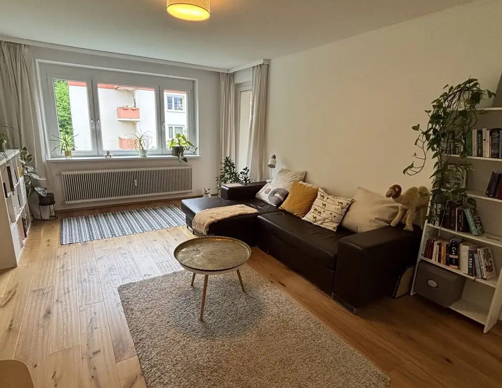 Absolute Ruhelage "Wohnung mit Terrasse und Blick ins Grün" am Berliner Ring - LKH Nähe