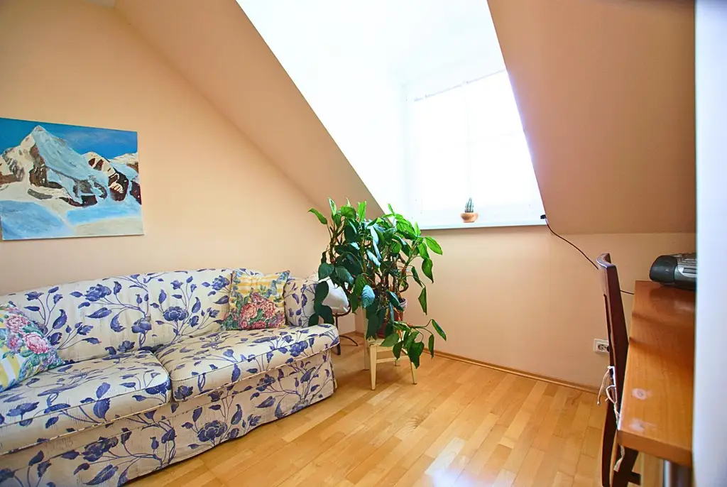 FUNKELNDES JUWEL! Wunderschönes Reihenhaus in Top Zustand!
