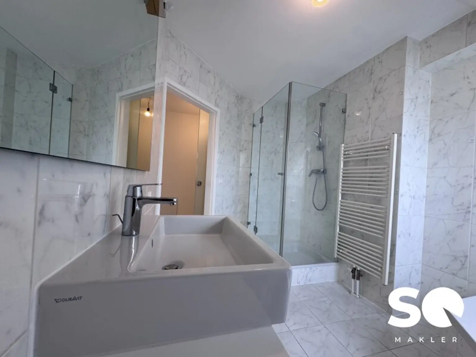 # SQ - HELLE, RUHIGE 2 ZIMMER DG-WOHNUNG INKL. TERRASSE - NÄHE RIVERSIDE - 1230 WIEN - TAG DER OFFENEN TÜR: 31.10.2025 14:00-17:00