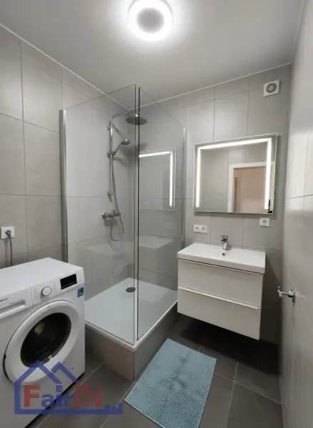 " Moderne Stadtwohnung mit Loggia in zentraler Lage - 2 Zimmer "