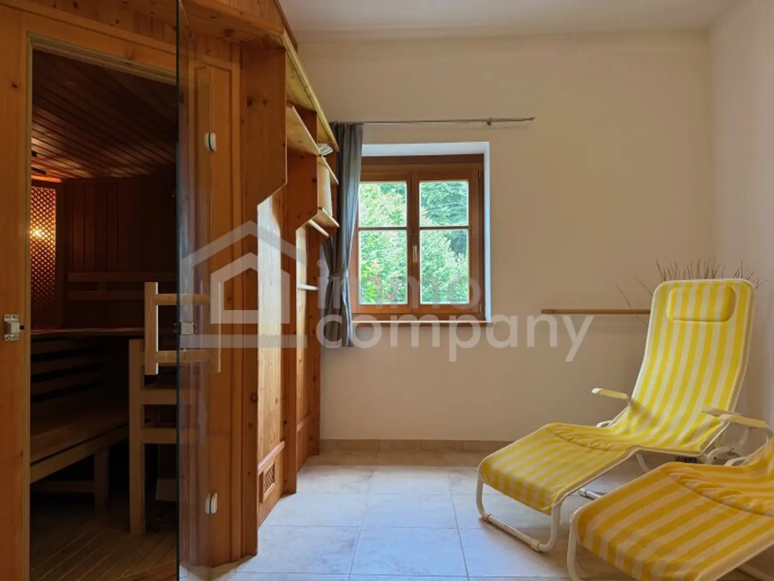 Großes Wohnhaus mit Gartenhaus, Pool, Sauna und Homeoffice, top gepflegt!