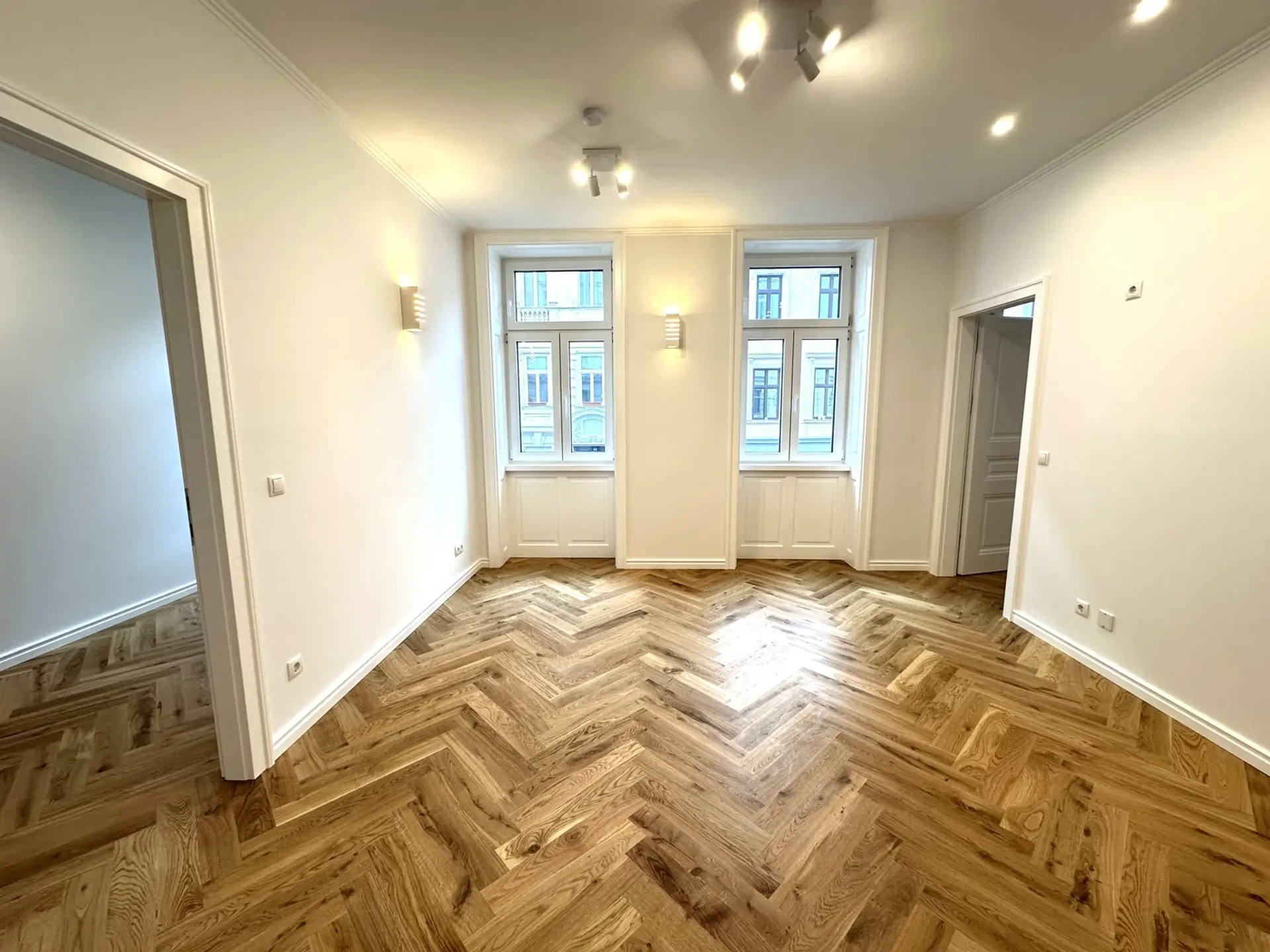 20250331_094757740_iOS