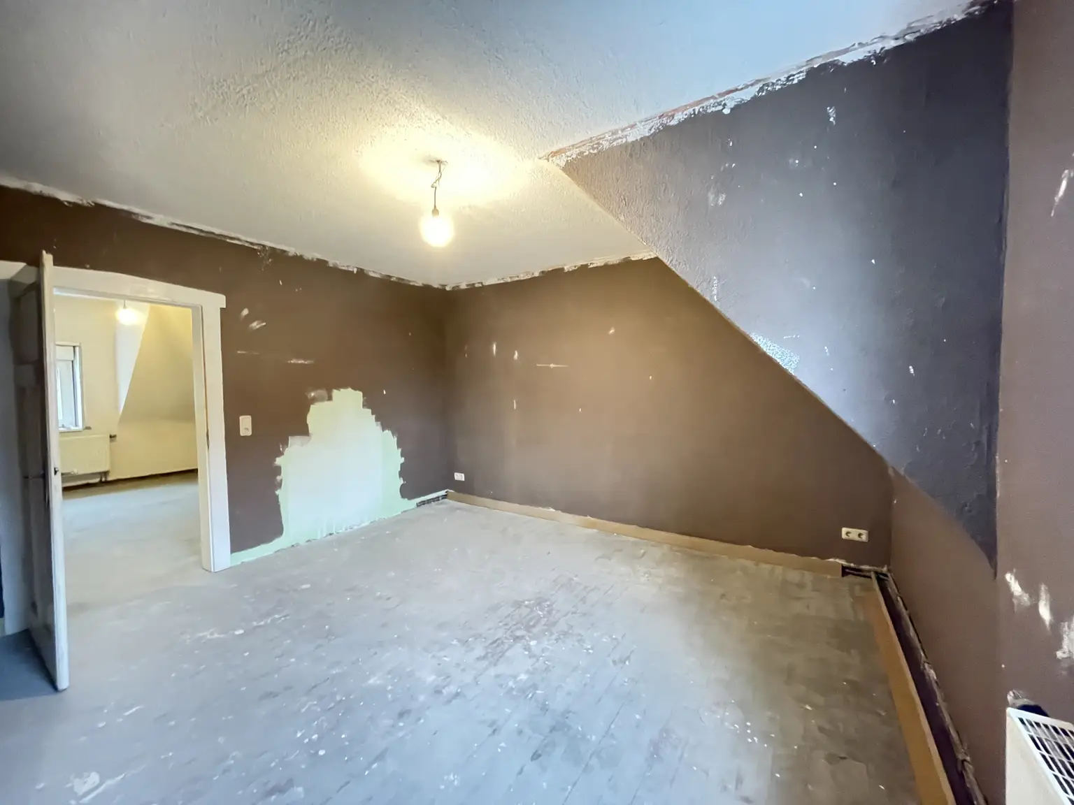 Einfamilienhaus in St. Wendel:
        Alles in Ihrer Nähe ...!