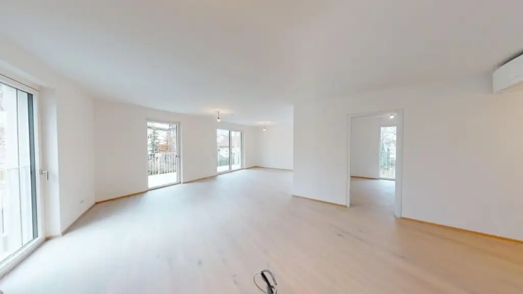 Lichtdurchflutete, großzügige 3-Zimmer Wohnung in traumhafter Lage von Mödling