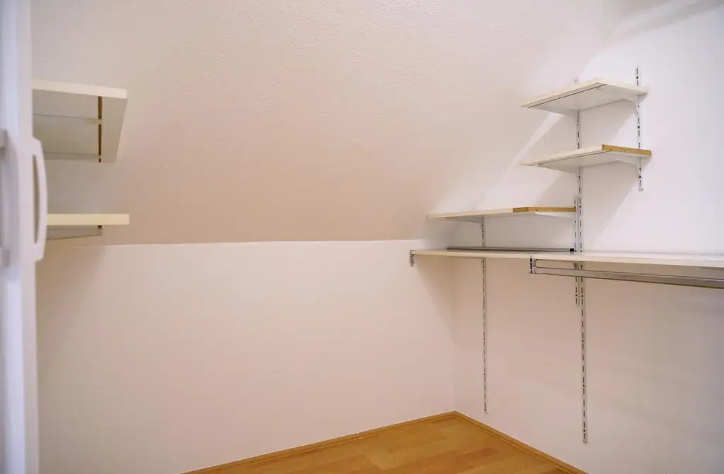 Heimeliges Doppelhaus in Holzbauweise – Wohnen mit Wohlfühlfaktor in ruhiger Siedlungslage!