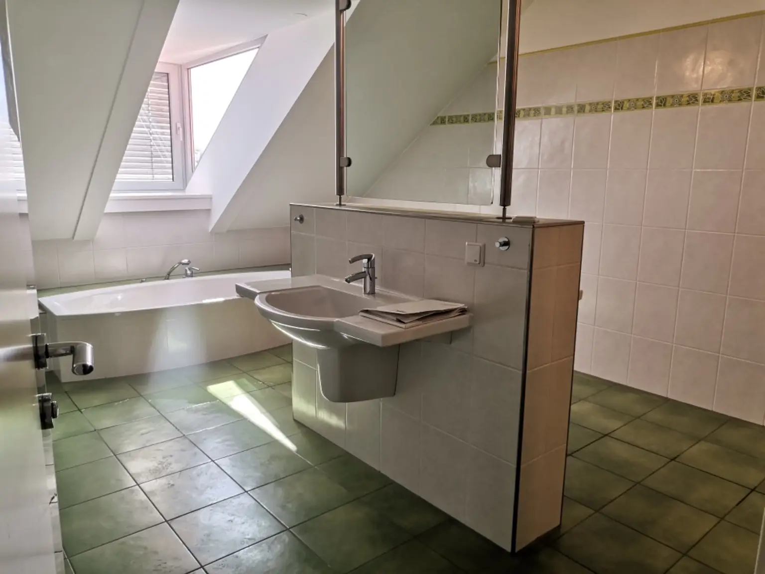 Bad mit Du,Wanne,WC