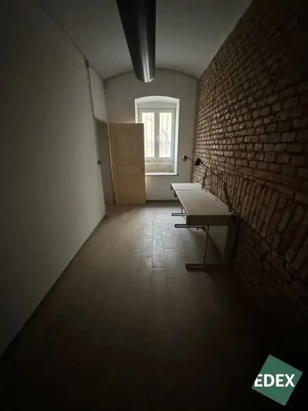 Freundliches Lager im 15. Wiener Gemeindebezirk