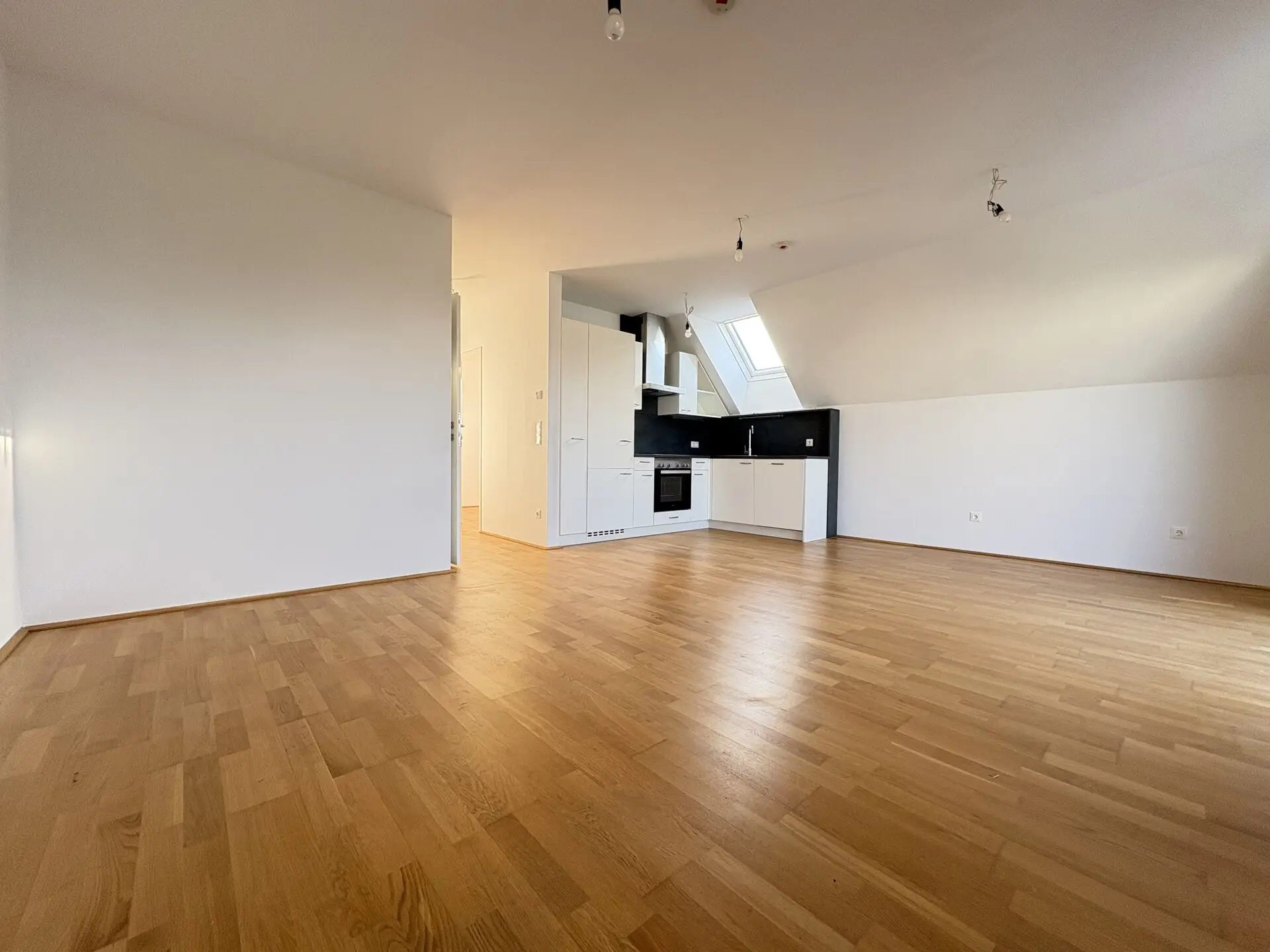 20251014_070314738_iOS