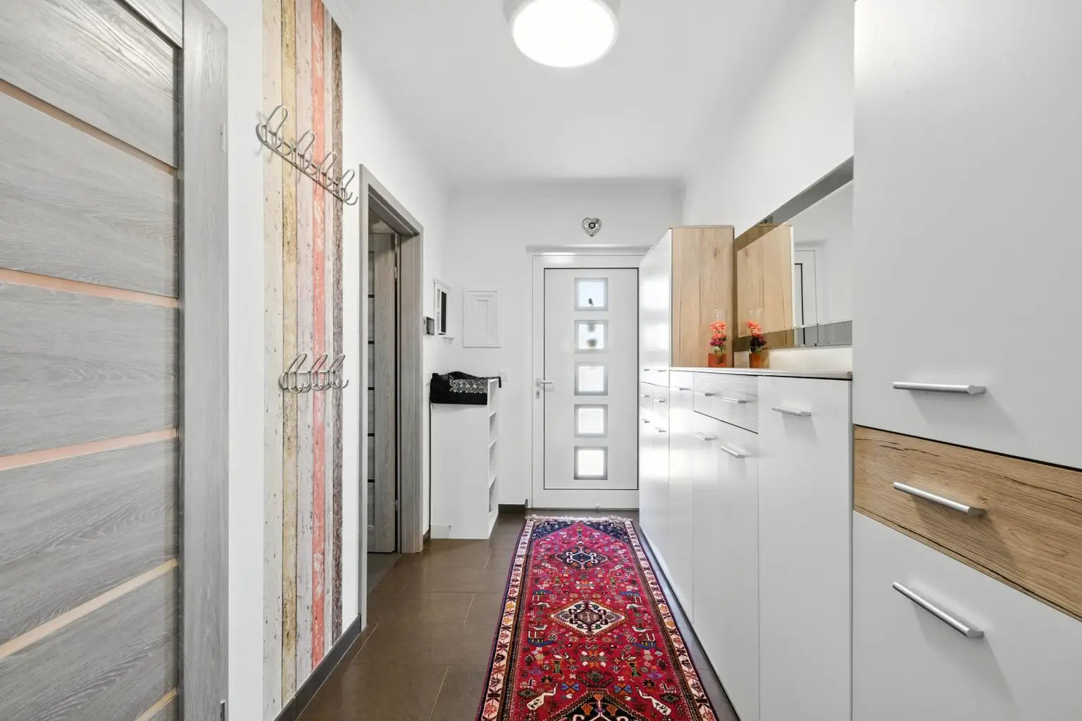 Exklusives Wohnerlebnis: Hochwertiges Zuhause auf 1300 m² Eigengrund am Wiener Stadtrand!
