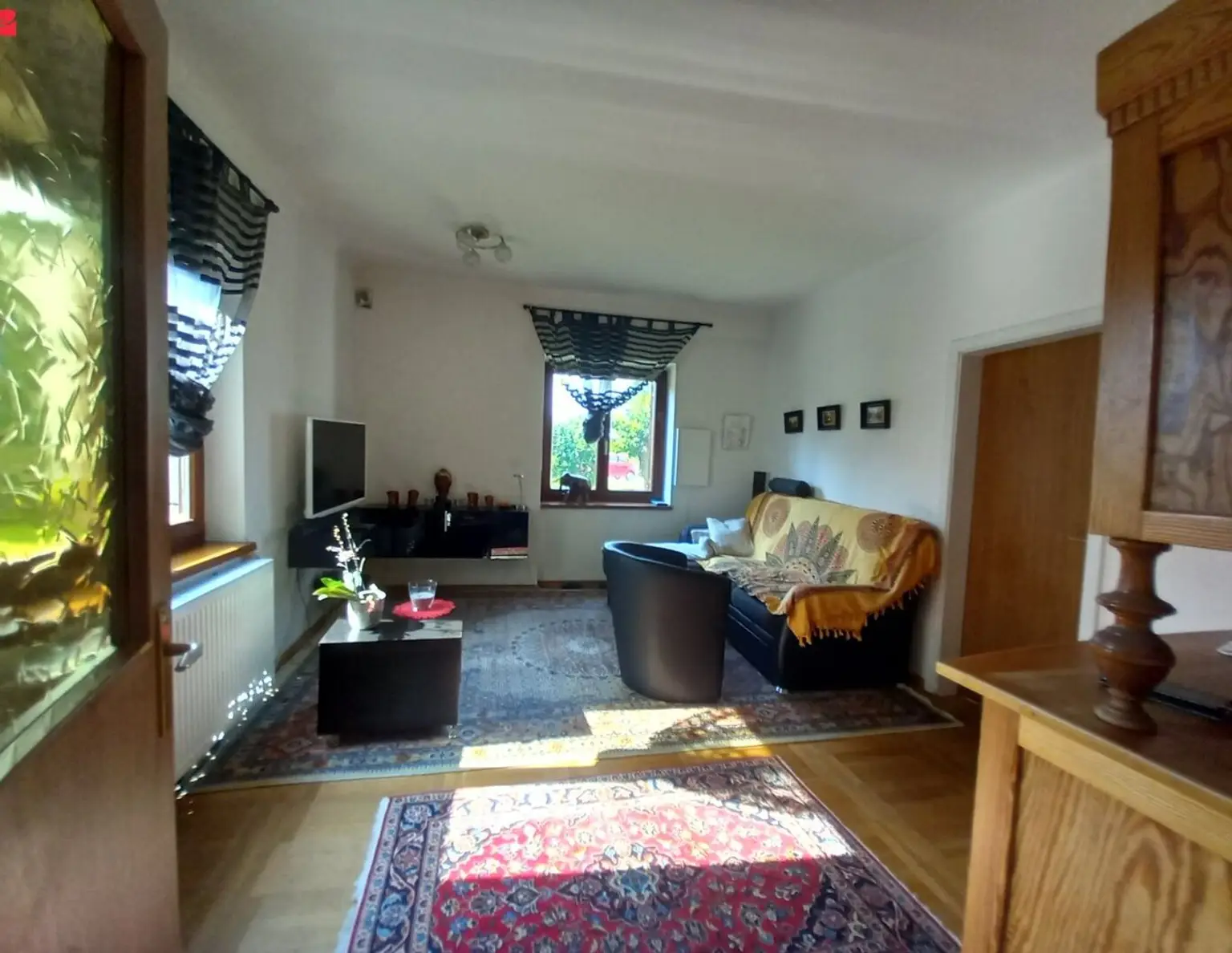 Schnäppchenjäger aufgepasst - Mehrgenerationenhaus auf 890m2 !!