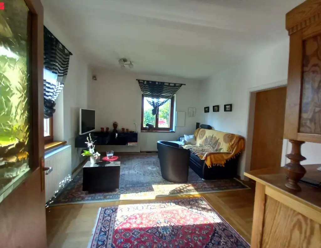 Schnäppchenjäger aufgepasst - Mehrgenerationenhaus auf 890m2 !!