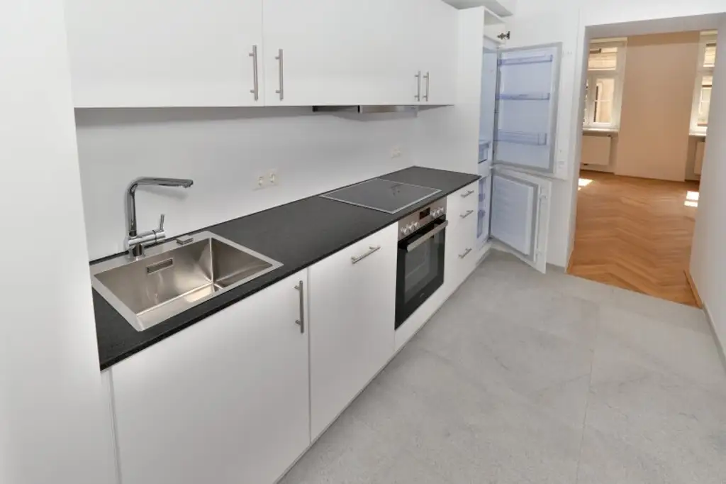 AKH Nähe! UNBEFRISTET generalsaniert 4 getrennt begehbare Zimmer