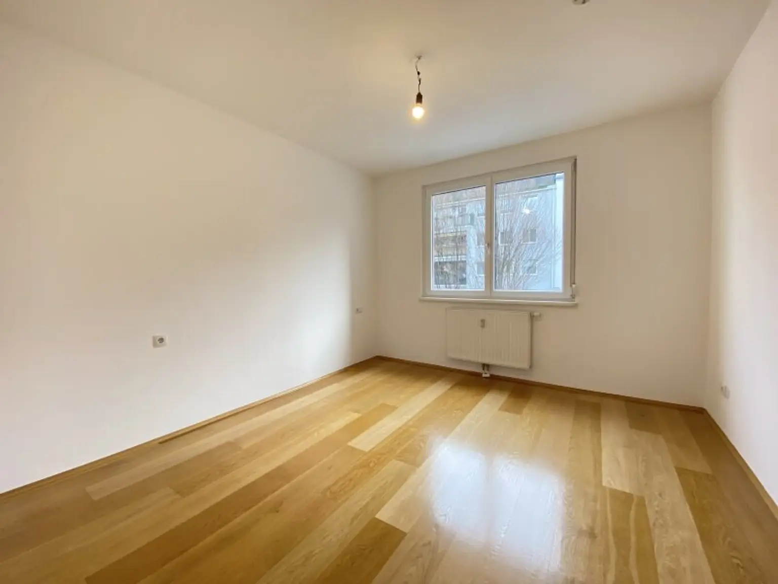 Attraktive 2-Zimmer Wohnung mit Loggia im 16.Bezirk - zu verkaufen!