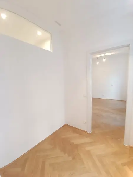 Altbaujuwel mit Erstbezug und U-Bahn Nähe! 3 Zimmer! Nähe Servitenviertel & U4 Friedensbrücke!