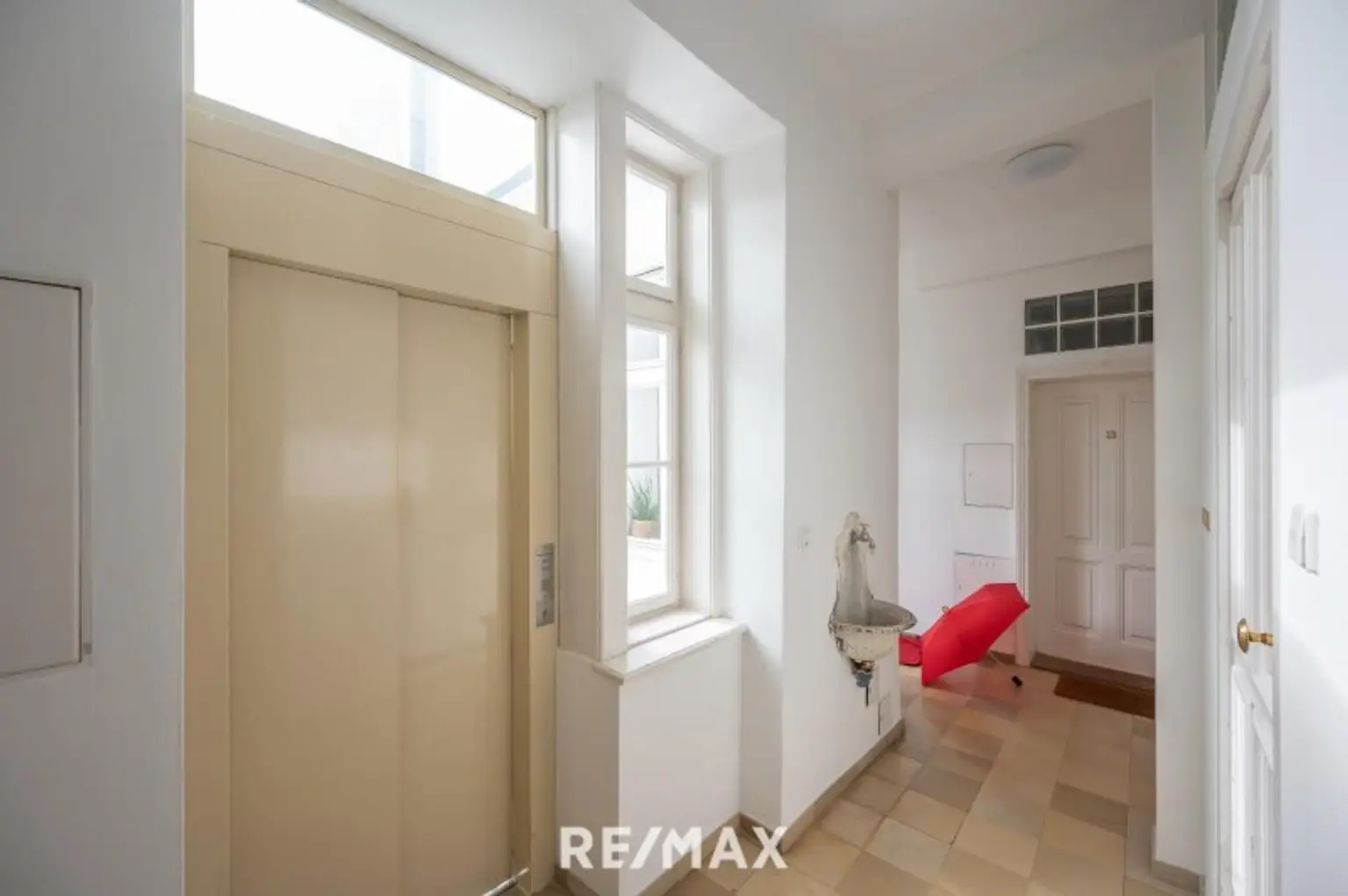 ALTBAUBWOHNUNG - PERFEKTER SCHNITT