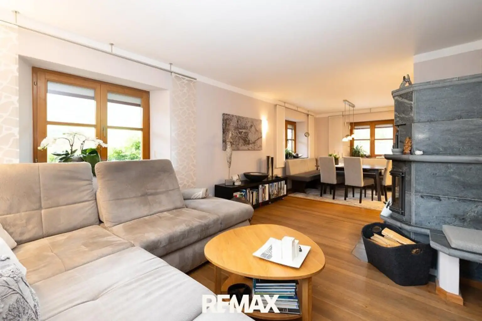 Wohnbereich mit Kamin