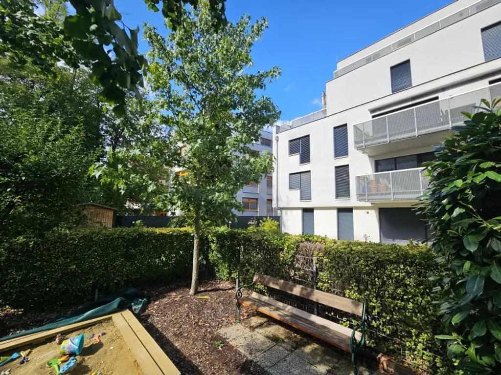 NEUWALDEGG - Gepflegter Neubau mit Balkon