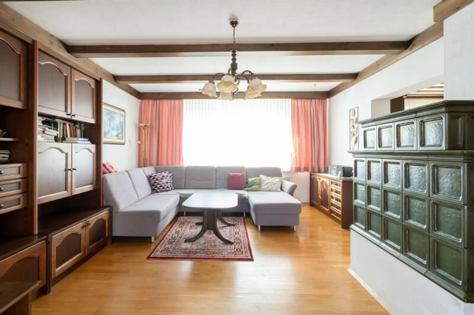 Charmantes Einfamilienhaus mit großzügigem Garten und Pool in Behamberg zu kaufen!