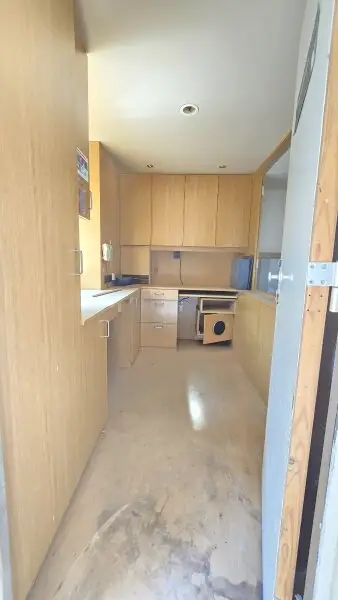 Schöne Geschäftslokal, Gewerbeimmobilien, Souterrain