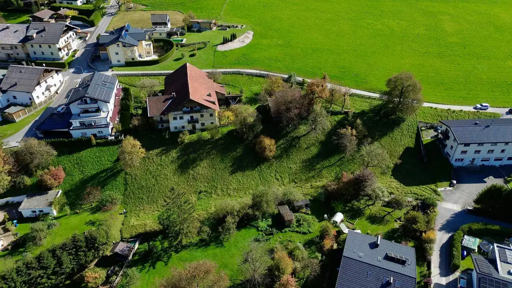 Panoramablick inklusive -  Baugrundstück mit Altbestand in schönster Lage