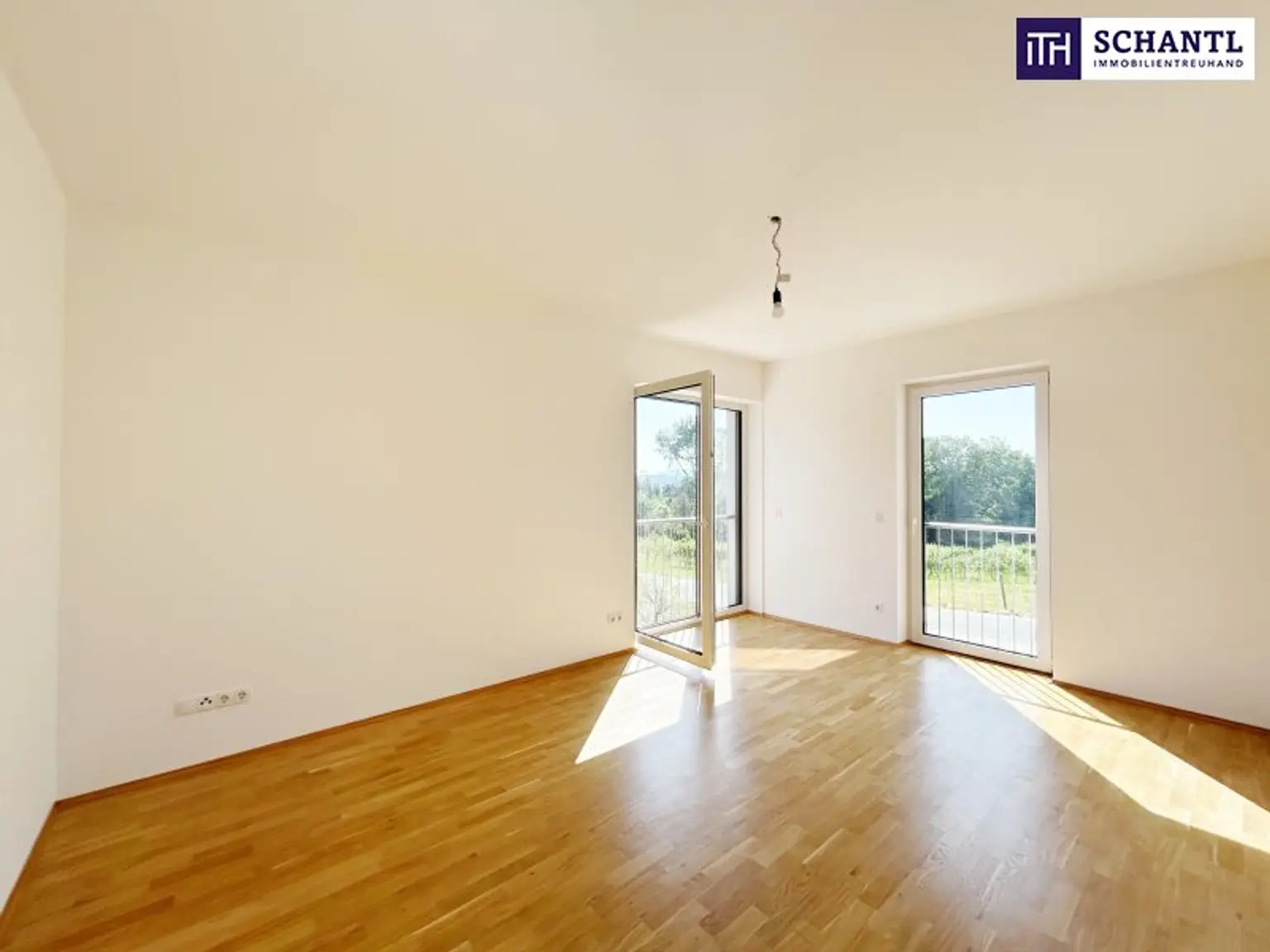 Modernes DOPPELHAUS mitten in den West-Steirischen WEINBERGEN - mit DOPPELGARAGE, GARTEN, TERRASSE & DACHTERRASSE!