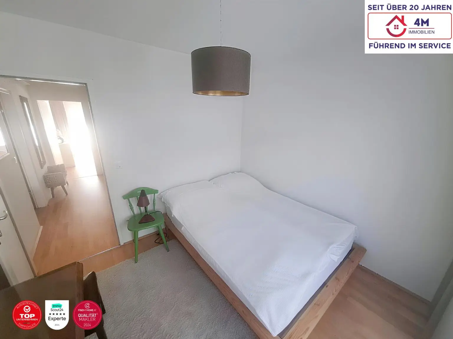 Elegante Stadtwohnung mit Balkon & Stil