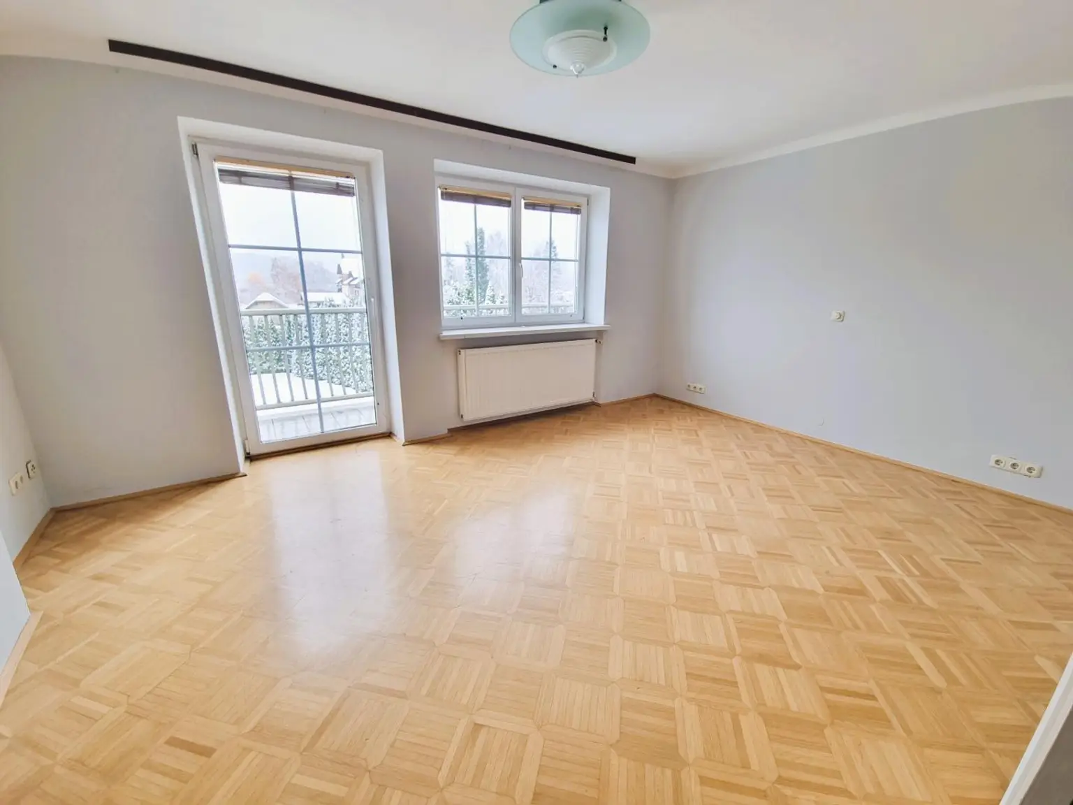 Helle 3-Zimmer-Wohnung im Zweiparteienhaus mit Garten