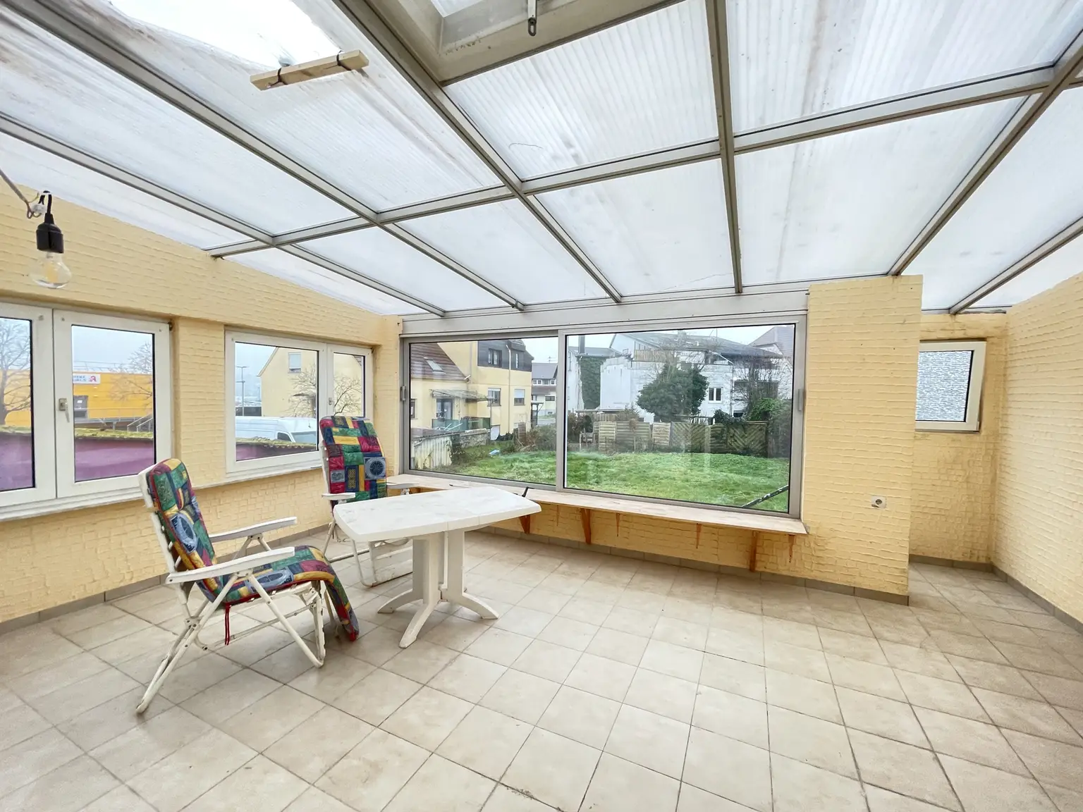 Einfamilienhaus in St. Wendel:
        Alles in Ihrer Nähe ...!