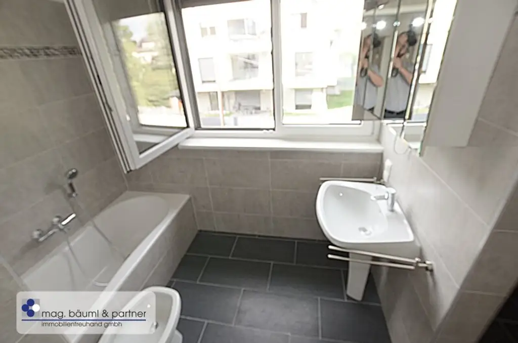 HAUS IN KAGRAN - 9 ZIMMER - WG GEEIGNET