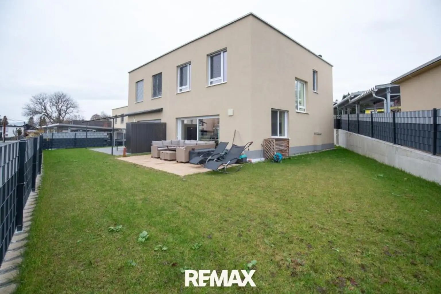 Garten mit Terrasse