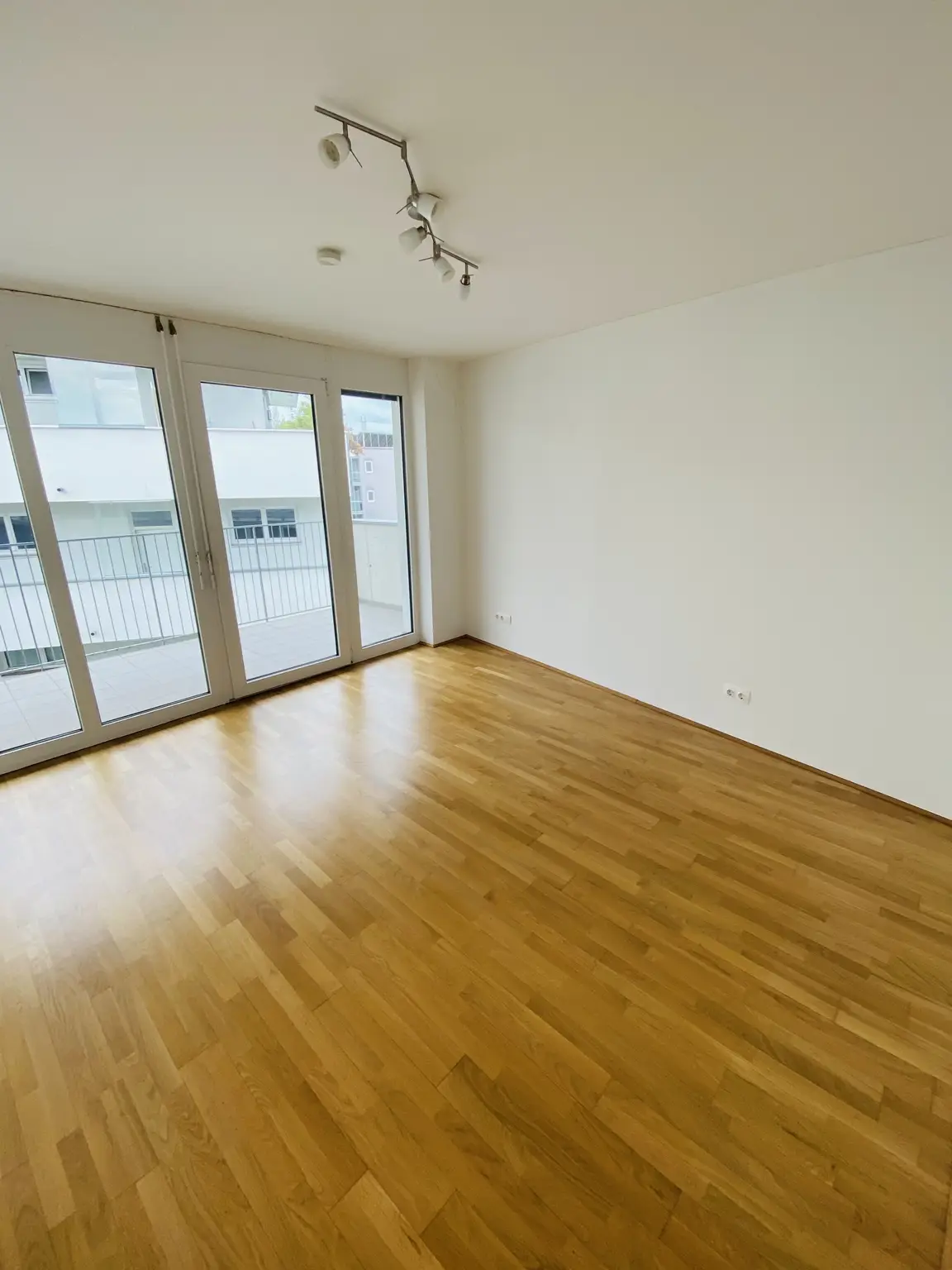 Perfekte Neubauwohnung nähe Neuer Technik für WG, Pärchen oder Kleinfamilien