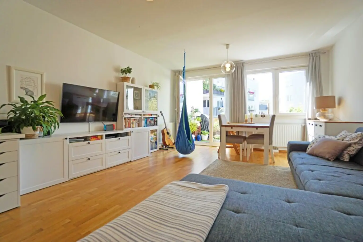 4-Zimmer Maisonettewohnung mit nord- und südseitigen Außenbereichen Nähe Liesinger Platz