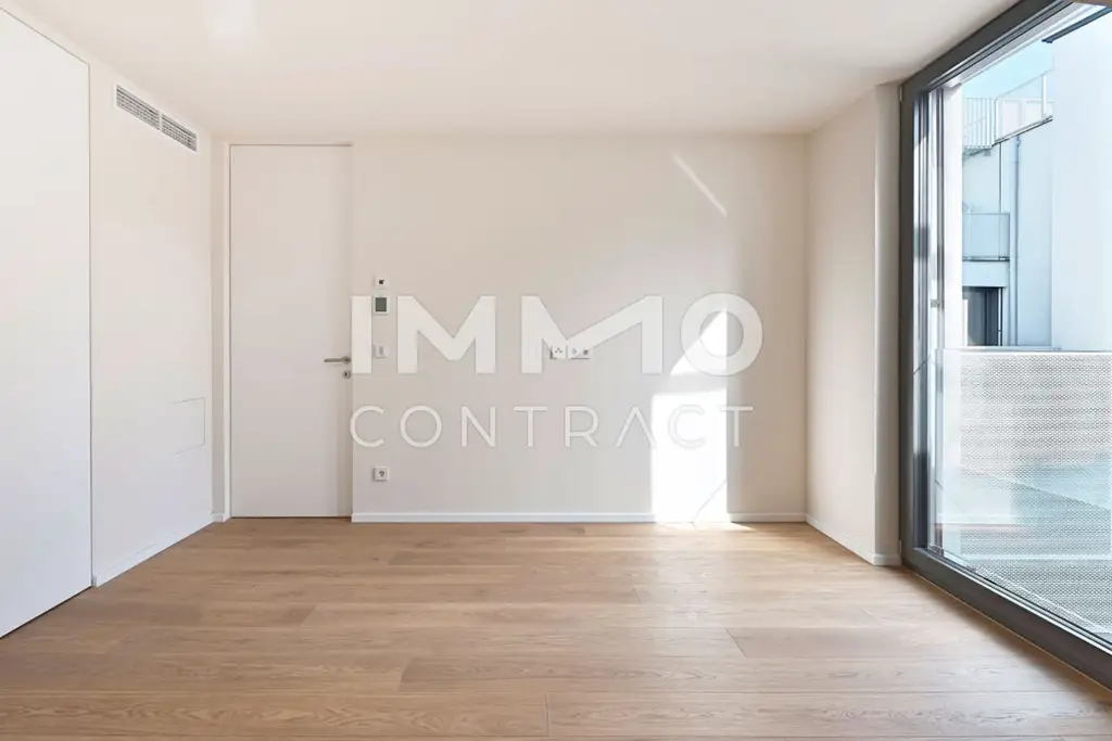 NEW! Modernes Dachgeschoss mit großer Loggia und Weitblick. ERSTBEZUG!