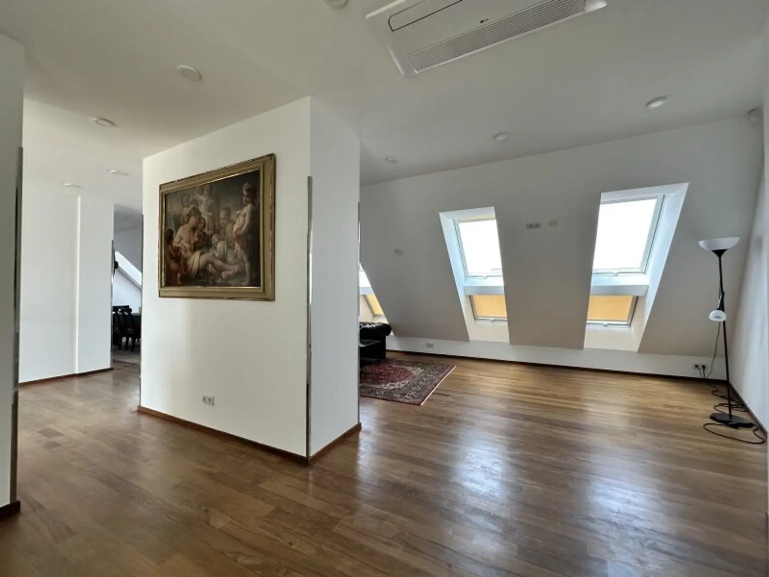 PANORAMA-DACHTERRASSE - EXKLUSIVE DACHGESCHOSSWOHNUNG AUF ZWEI EBENEN