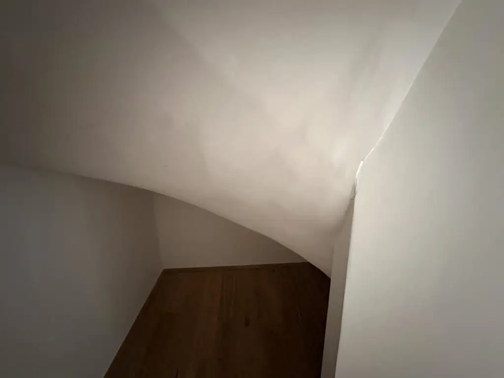 Hier werden Träume war! Exklusive 4-Zimmer Maisonette-Wohnung mit ca. 113 m2 sowie eigener Dachterrasse in ruhiger Lage