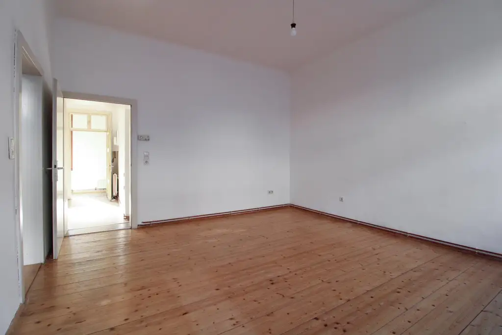 Altbauwohnung mit Potenzial in begehrter Lage von Währing