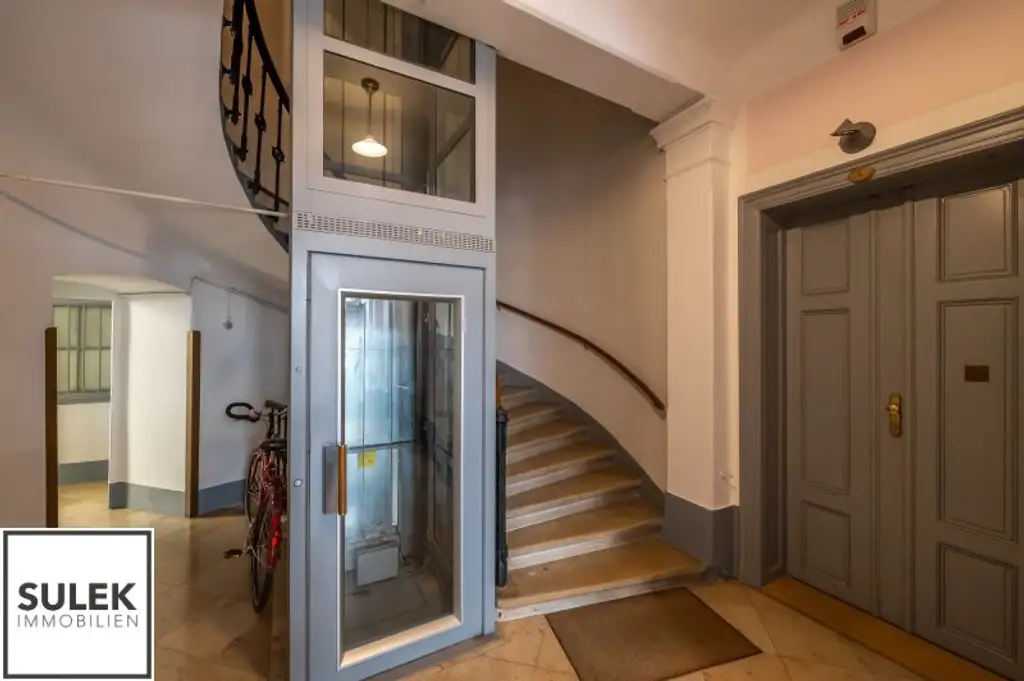 Ihr neuer Bürostandort am Stadtpark! Altbau mit großen Kellerräumlichkeiten - sofort beziehbar!