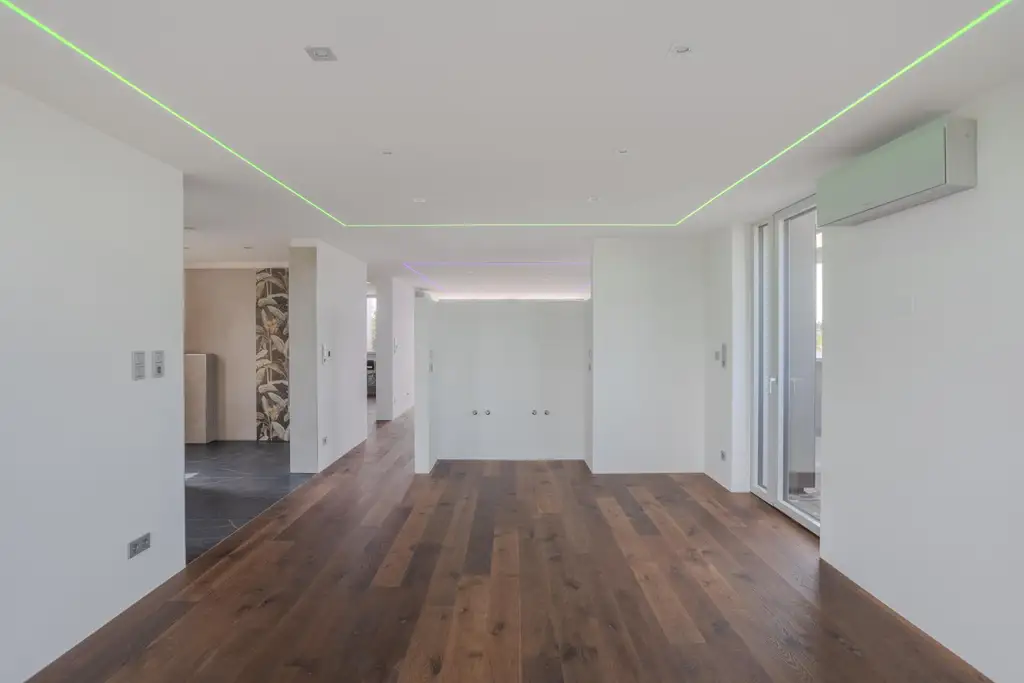 "Penthouse mit Sauna, Pools und eigenen Aufzug"