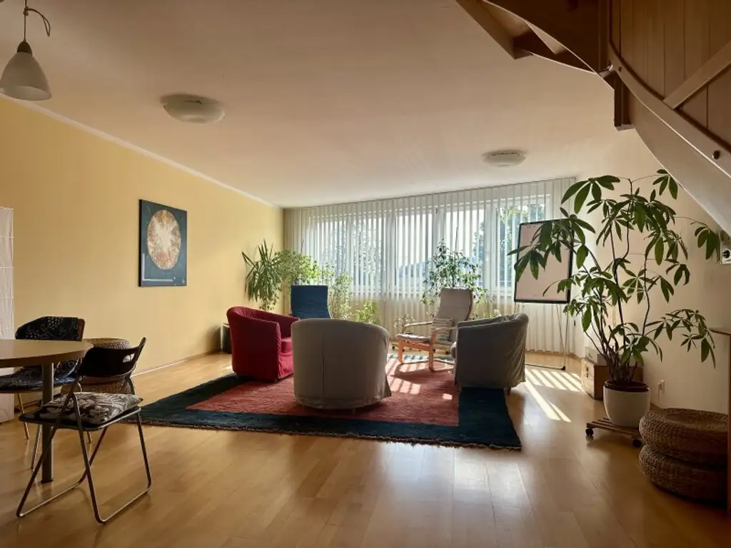 Attraktive Praxis in Mödling: 102m² plus Garagenstellplatz, top gepflegt!