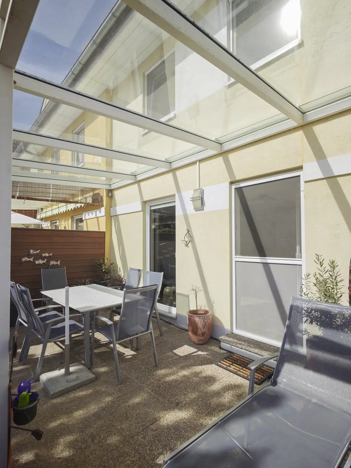 Stilvolles Eckreihenhaus mit Garten-Idylle in Tribuswinkel