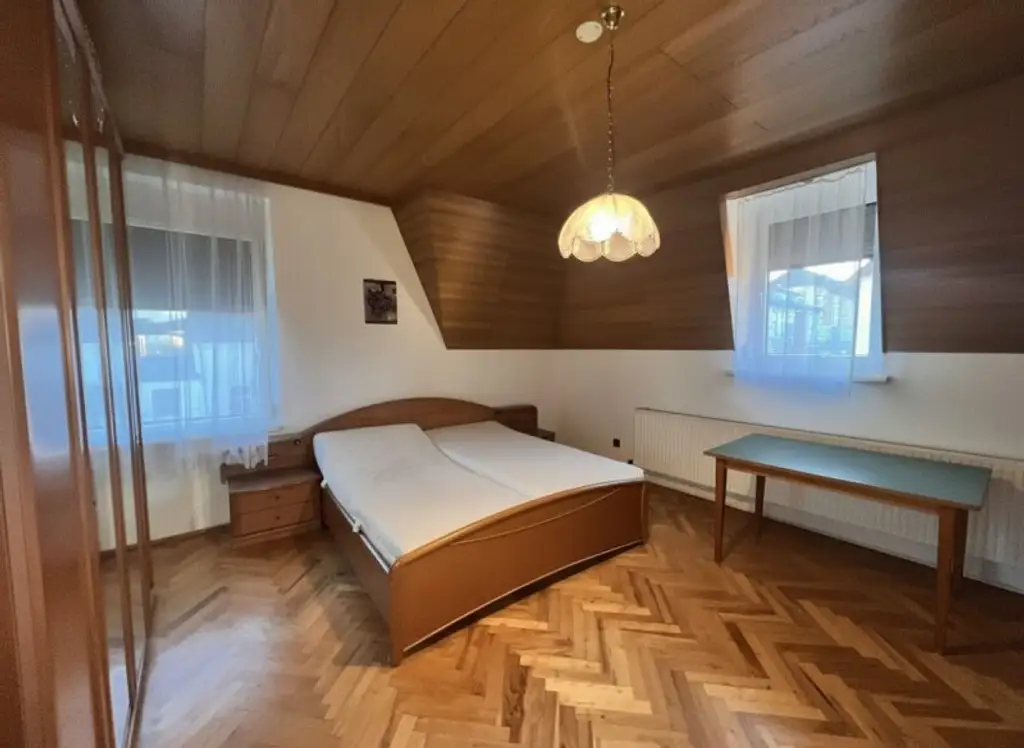 Ihr Zuhause mit Seele: Klassischer Altbau trifft modernes Wohlfühlambiente