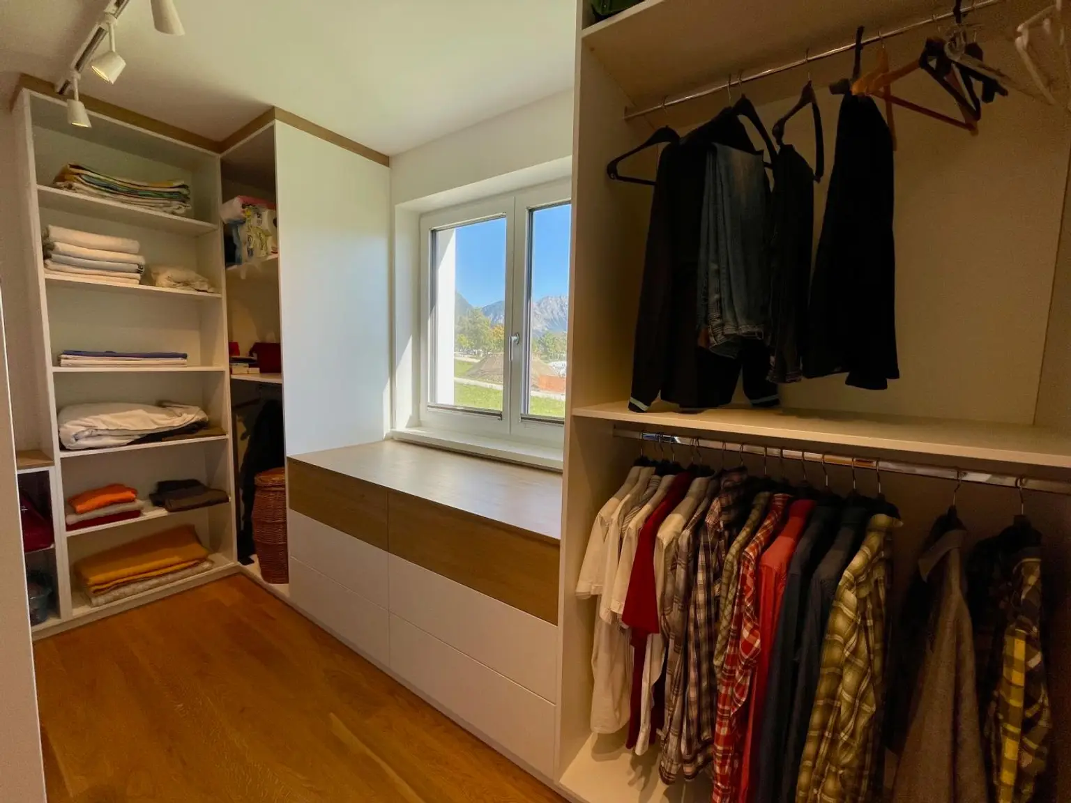 zimmer 2 Schrankraum