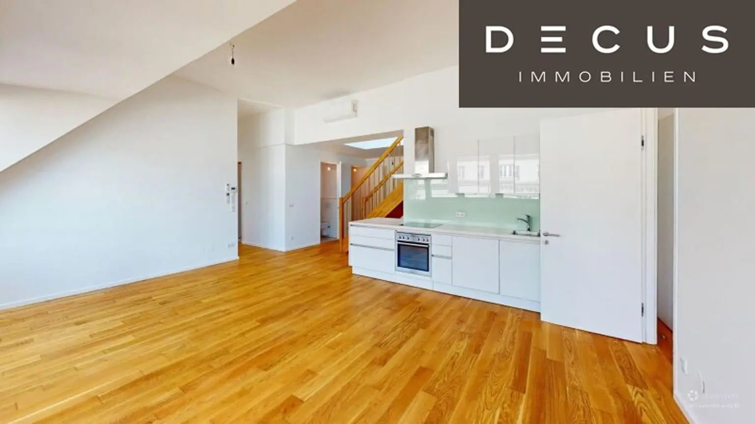 | DACHTERRASSE | KLIMATISIERT | ERSTBEZUG NACH SANIERUNG | UM