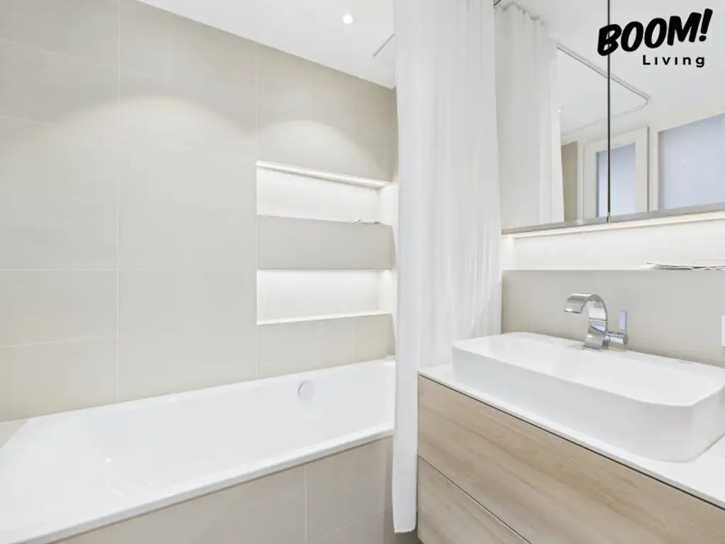 Architektonisches Wohnen //  Design-Wohnung im 18. Bezirk – 139 m², 2 Loggien & Garage inklusive