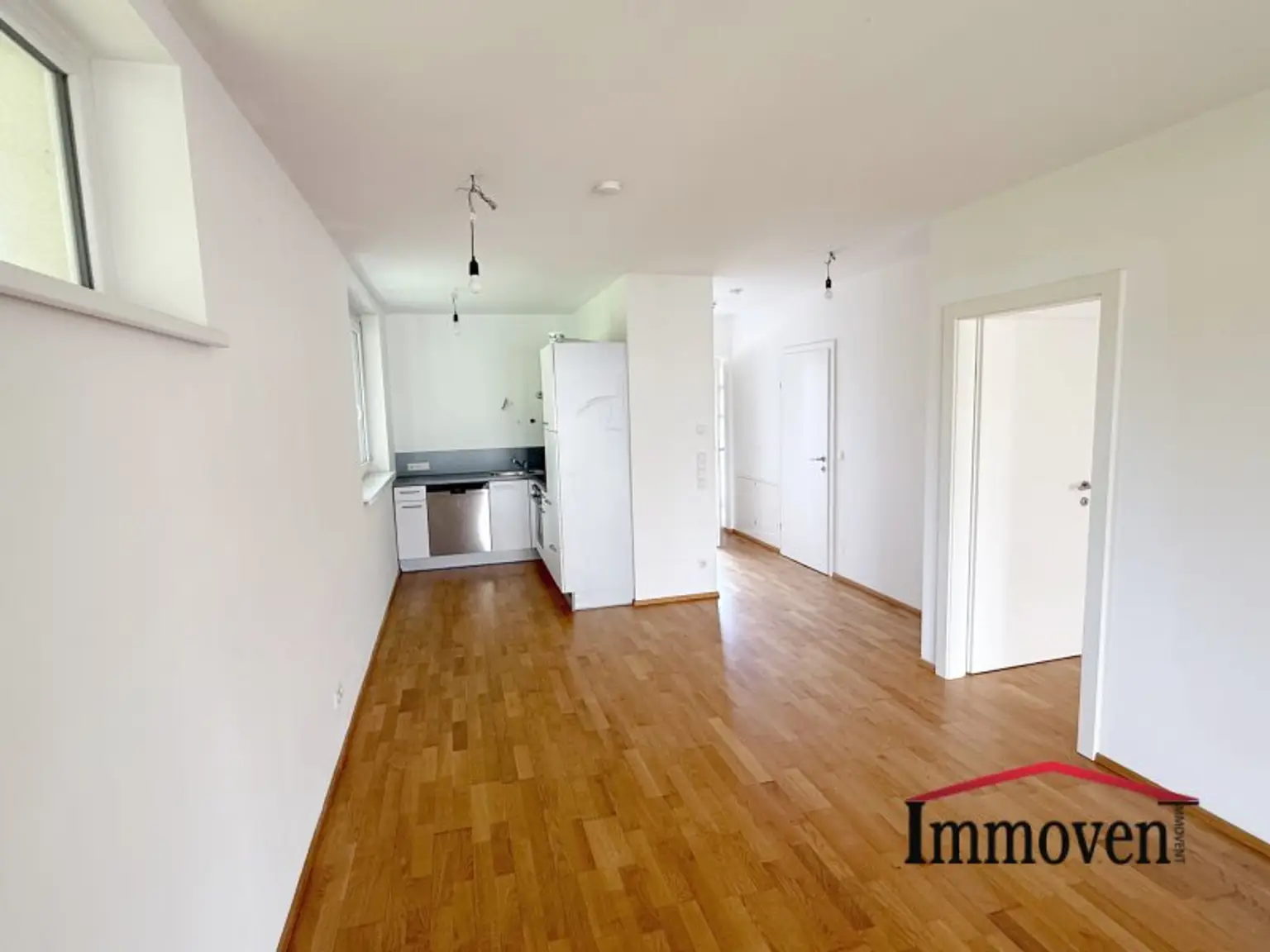 Sehr schöne und helle 2-Zimmerwohnung mit Balkon!
