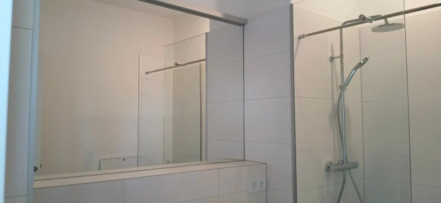 Wunderschöne 2 Zimmerwohnung mit großem Balkon im Zentrum