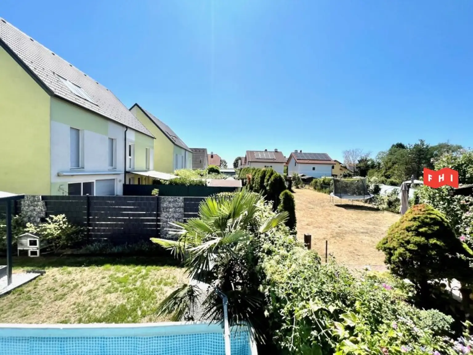 Blick gartenseitig
